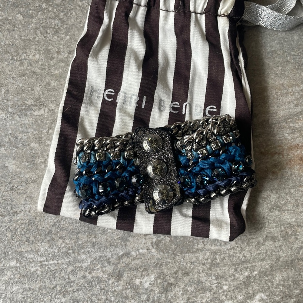 Henri Bendel snap bracelet